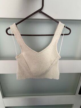 eesome Cream V‑Neck Knit Crop Tank